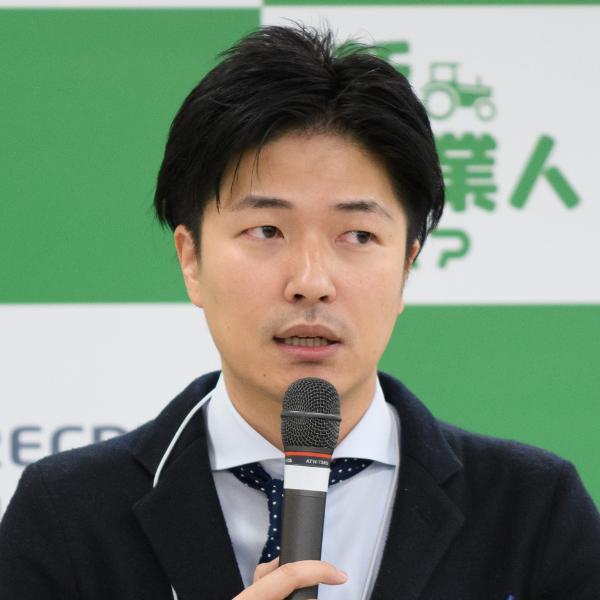 石井 洋介　Yosuke Ishii